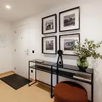 Skypark Luxe With Balcony * Bratislava
