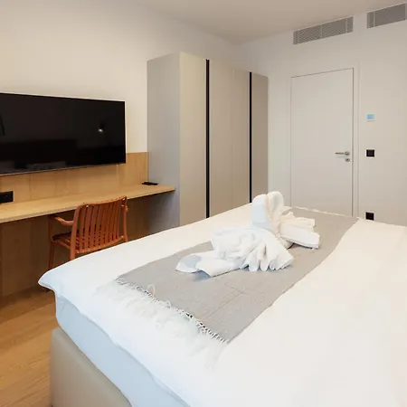 Skypark Luxe With Balcony شقة *