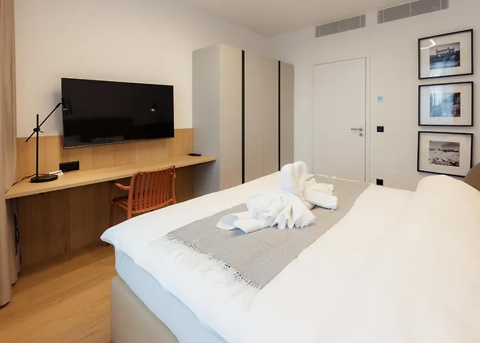 Skypark Luxe With Balcony Apartman *