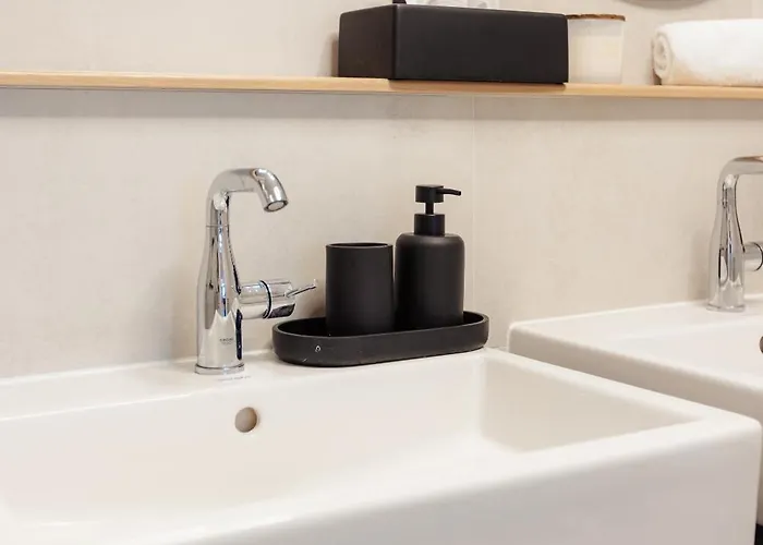 Skypark Luxe With Balcony * Pozsony