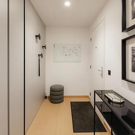 Skypark Luxe With Balcony * Bratislava