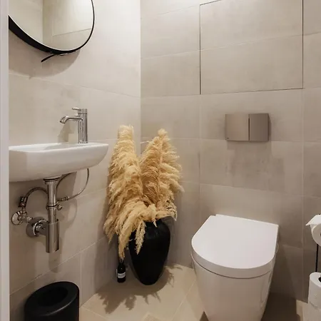 Appartamento Skypark Luxe With Balcony Bratislava