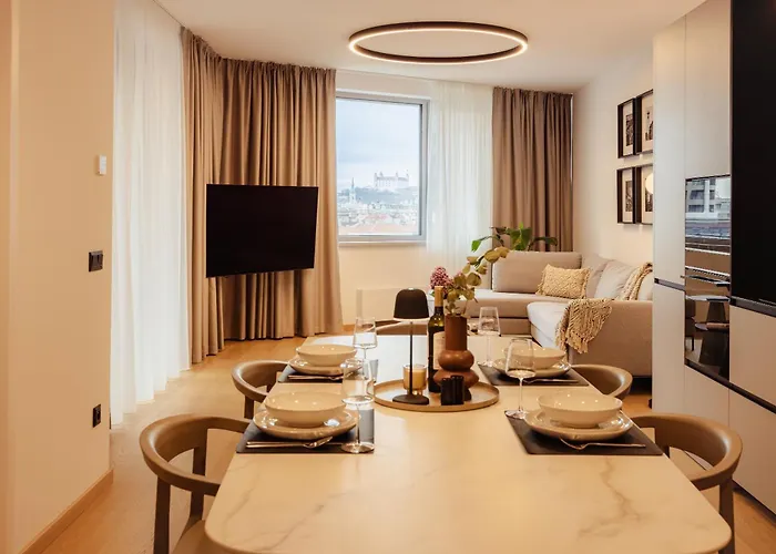 Apartment Skypark Luxe With Balcony Bratislava