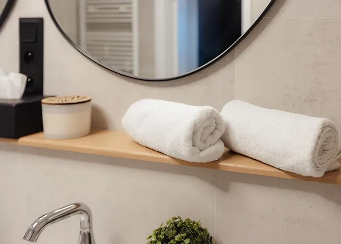 Skypark Luxe With Balcony