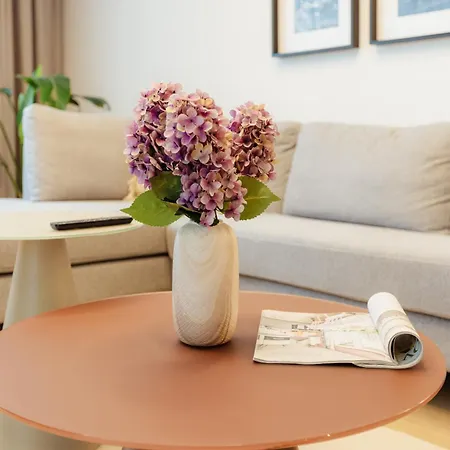 Skypark Luxe With Balcony Apartment *