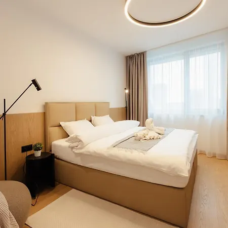 Skypark Luxe With Balcony Apartment