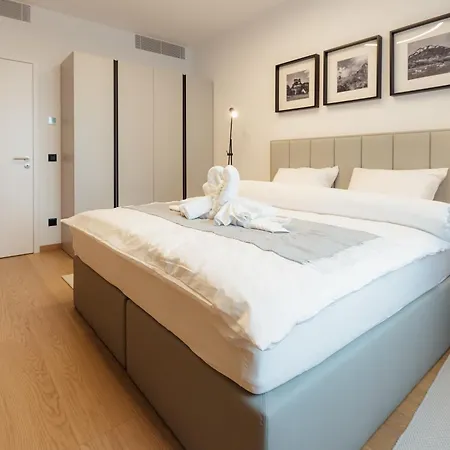 Apartment Skypark Luxe With Balcony *