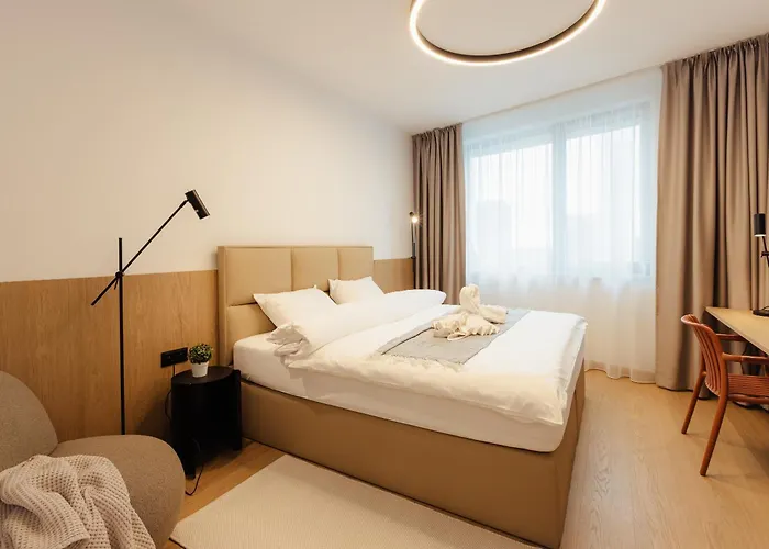 Skypark Luxe With Balcony Apartment